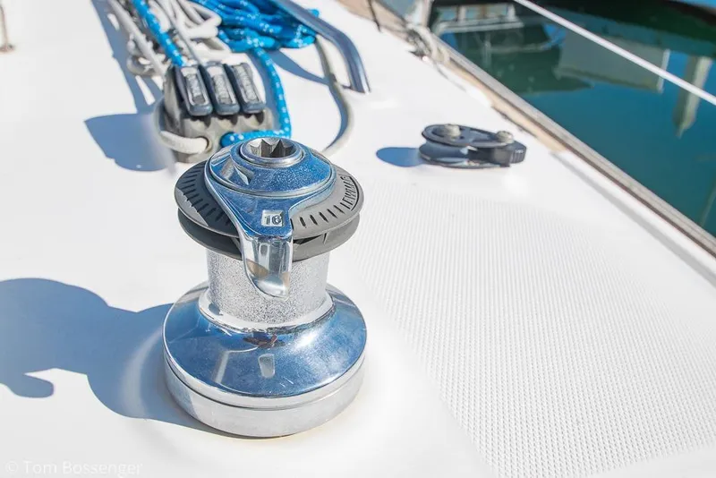 Slide: The Image of Deck of 2008 Hunter 31 sailboat with winch and ropes. - 30