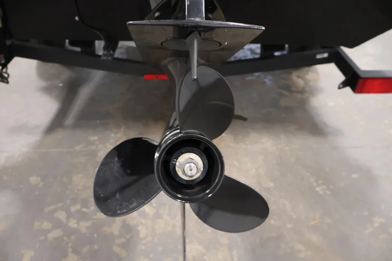 Slide: The Image of Propeller of 2022 Tracker Pro Team 175 TXW boat on display. - 44