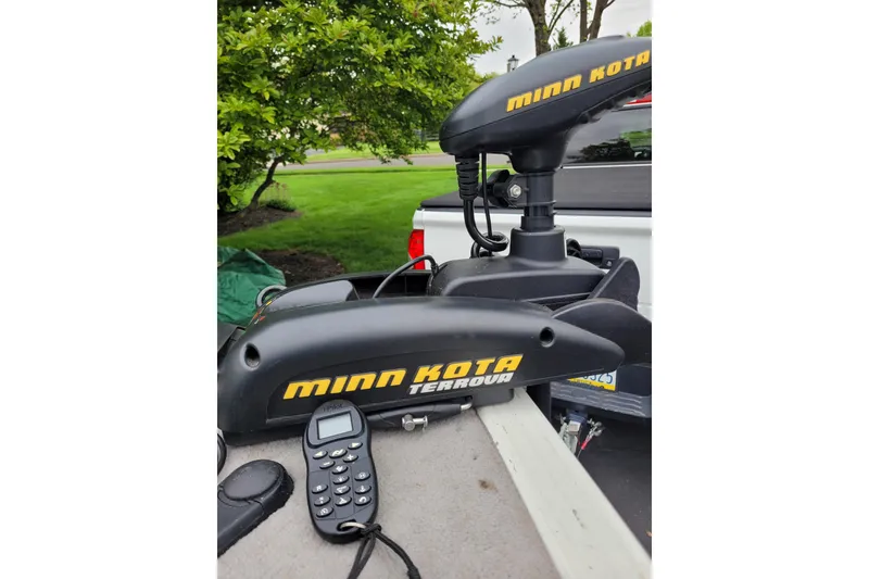 Slide: The Image of Minn Kota Terrova trolling motor on a Starweld 1800, 2011 model, with remote control. - 8