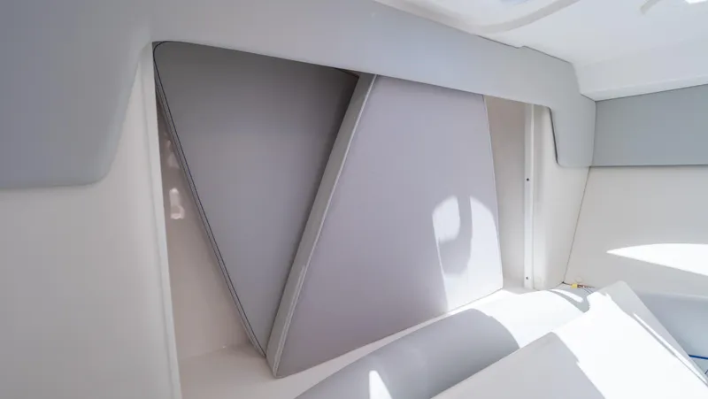Slide: The Image of Intrepid 345 Valor 2022 - 120