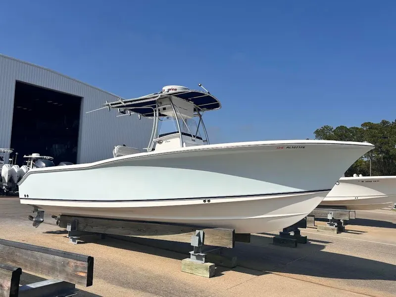 Slide: The Image of Sea Hunt 26 Center Console 2006 - 5