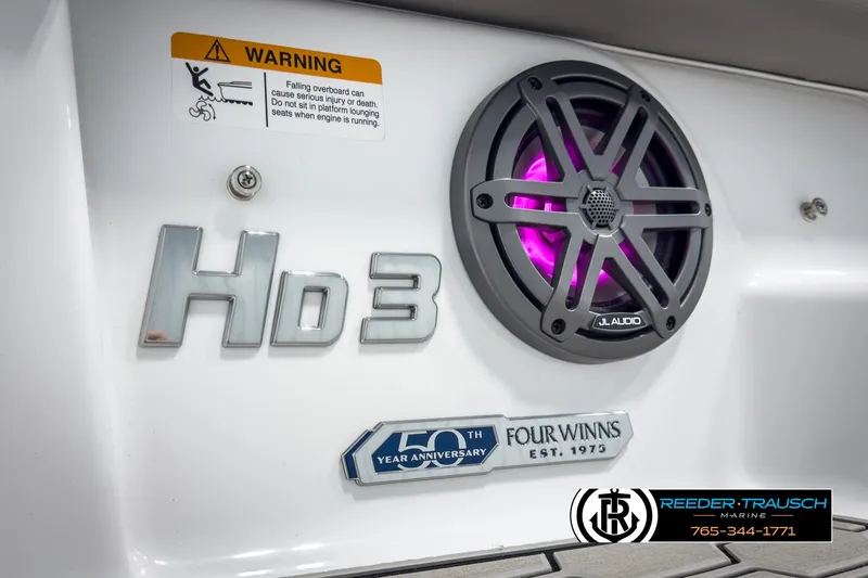 Slide: The Image of Four Winns HD3 2025 - 61