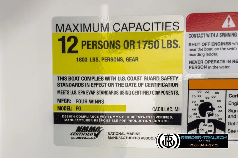Slide: The Image of Four Winns HD3 2025 - 70