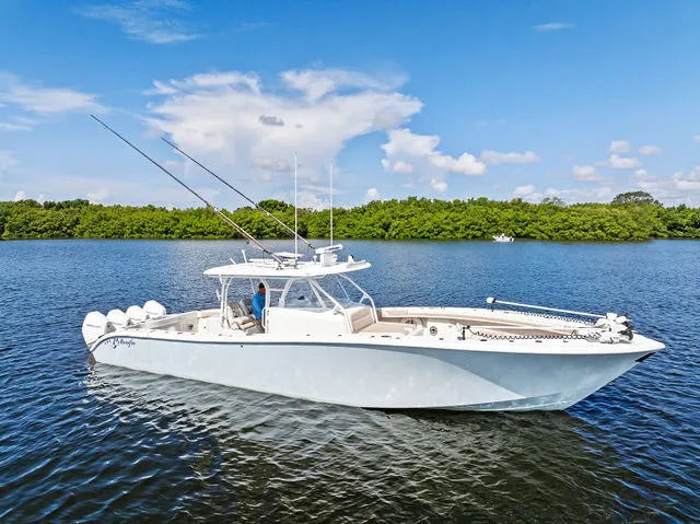 Slide: The Image of Yellowfin 42 Offshore 2015 - 30