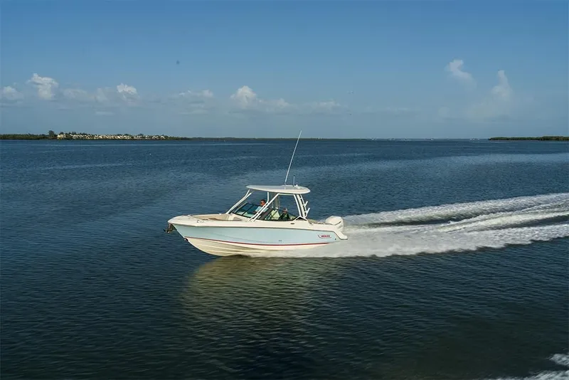 Slide: The Image of 2023-Boston-Whaler-240-Vantage-MarineMax - 24