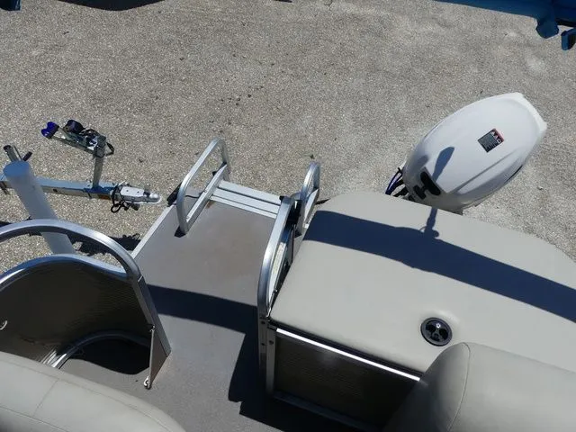 Slide: The Image of Qwest Edge 7514 Cruise 2020 - 14
