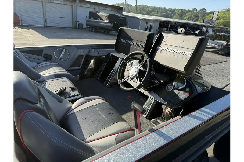 Slide: The Image of 2016 Ranger Z521 Comanche boat interior with dual Humminbird displays and steering wheel. - 5