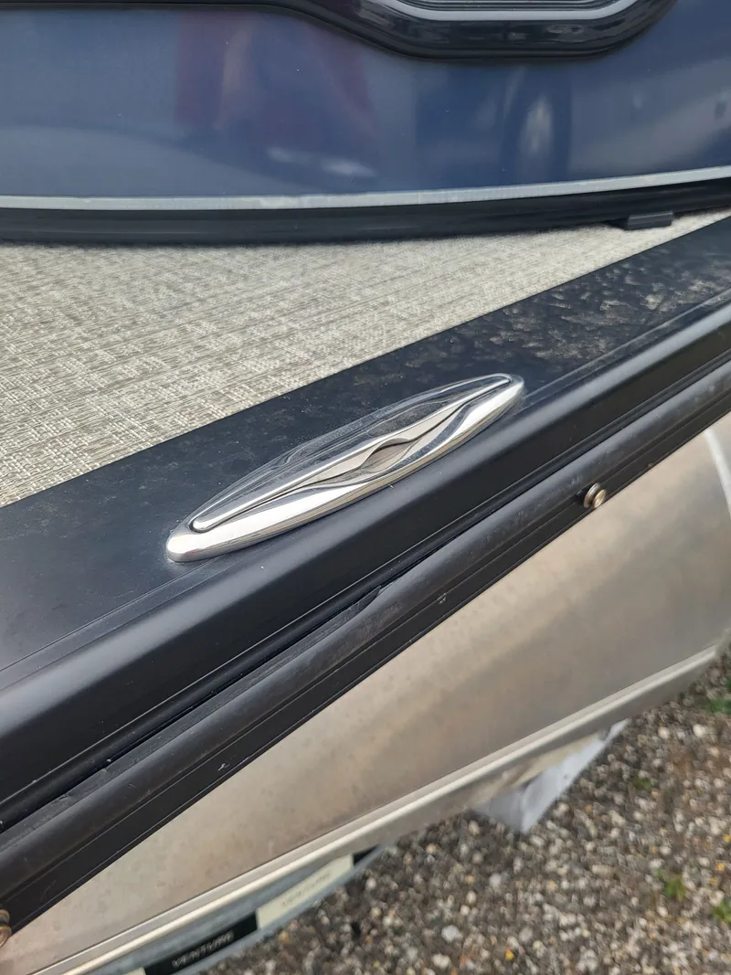 Slide: The Image of Close-up of a 2023 Avalon 2385 LSZ boat detail. - 20