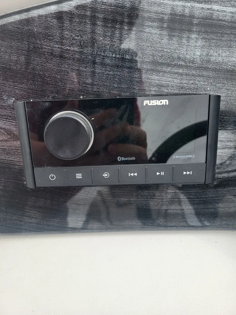 Slide: The Image of Fusion audio system in 2023 Avalon 2385 LSZ with Bluetooth and SiriusXM. - 8