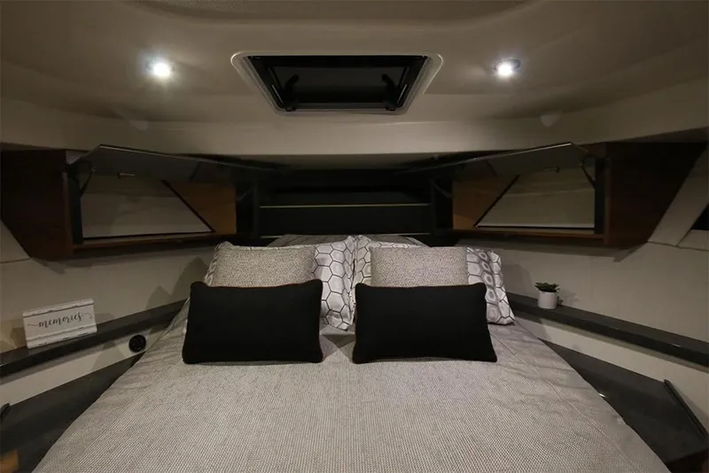 Slide: The Image of 2023-Boston-Whaler-405-Conquest-MarineMax - 55