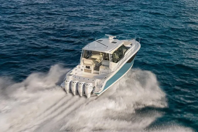 Slide: The Image of 2023-Boston-Whaler-405-Conquest-MarineMax - 46