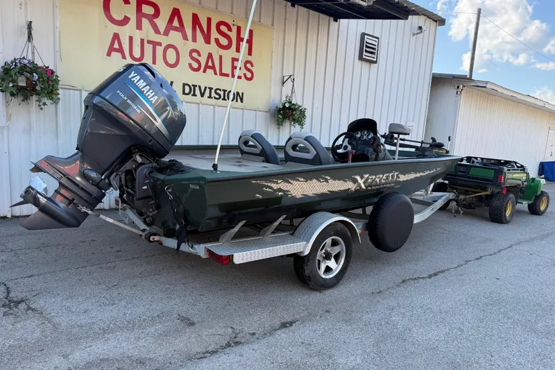 Slide: The Image of 2014 Xpress H18 boat with Yamaha motor at Cransh Auto Sales. - 3