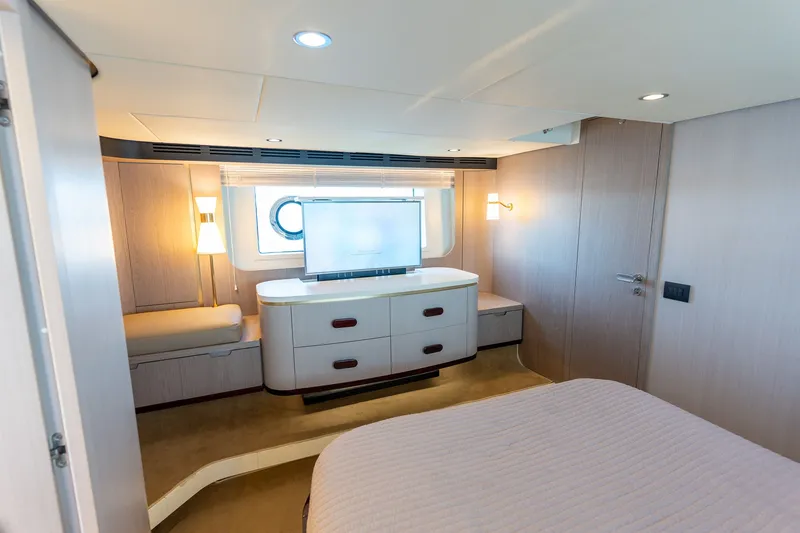 Slide: The Image of Azimut 60 2018 - 44