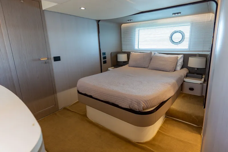 Slide: The Image of Azimut 60 2018 - 42
