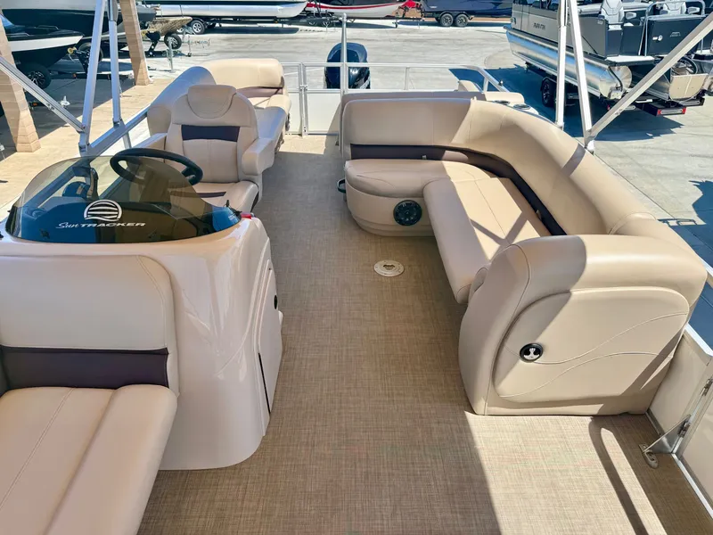 Slide: The Image of Interior of a 2017 Sun Tracker PARTY BARGE 24 DLX XP3 pontoon boat. - 6