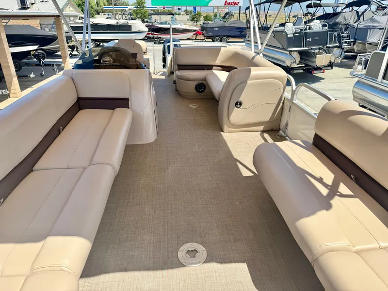 Slide: The Image of Interior view of a 2017 Sun Tracker Party Barge 24 DLX boat. - 9