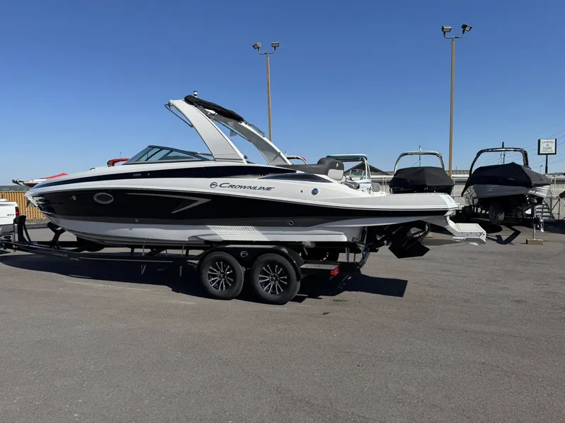 Slide: The Image of Crownline Boats 298 SS 2026 - 16