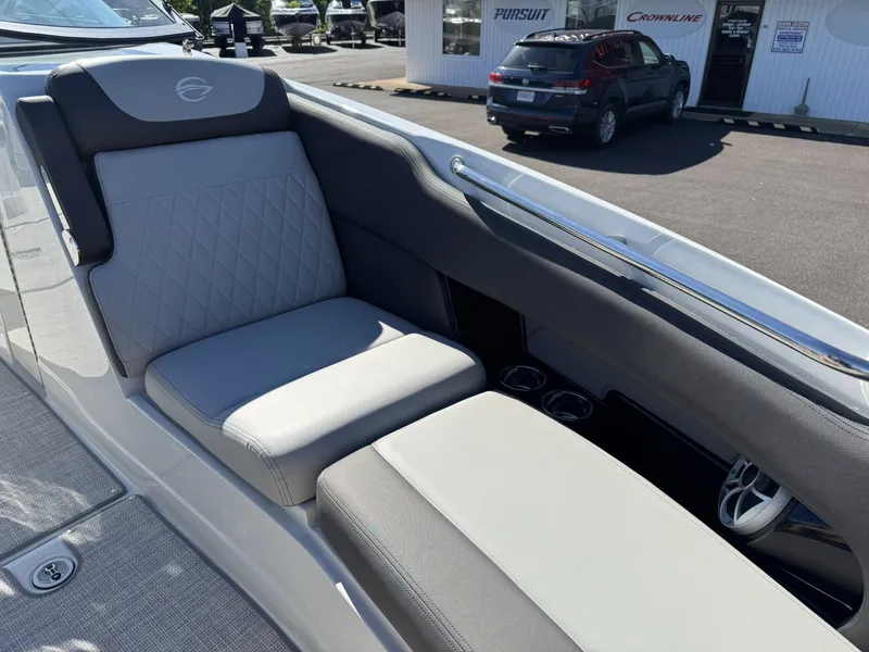 Slide: The Image of Crownline Boats 298 SS 2026 - 29