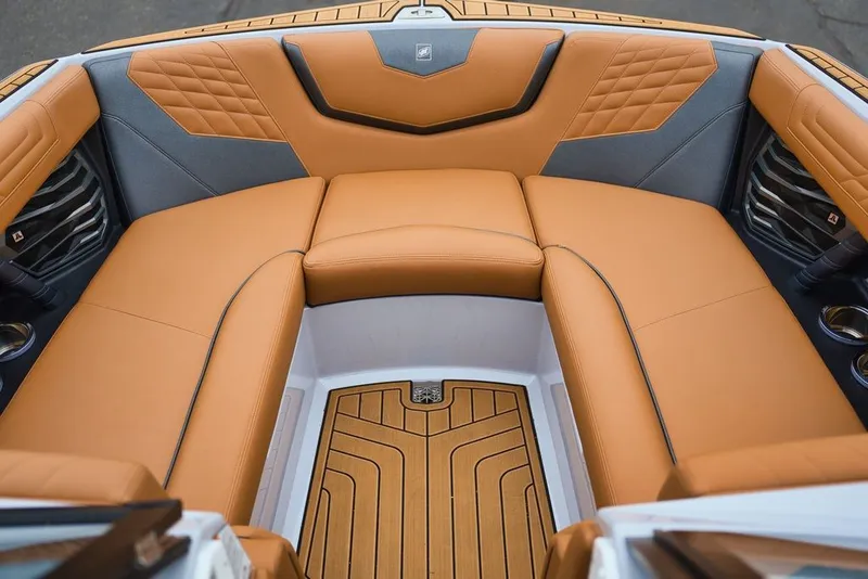 Slide: The Image of Luxurious interior of the 2022 Nautique Super Air Nautique G23. - 18