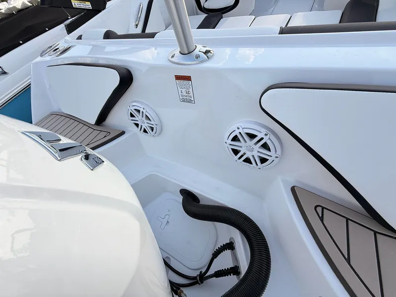 Slide: The Image of Interior of 2026 Stingray 20 SBX with speakers and seating area. - 40