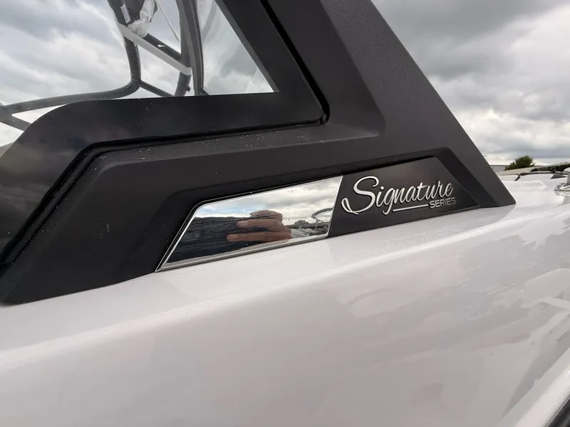 Slide: The Image of Stingray 20 SBX 2026 - 47