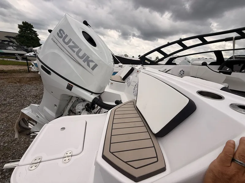 Slide: The Image of Stingray 20 SBX 2026 - 48