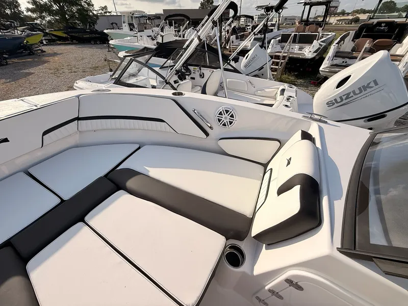 Slide: The Image of Stingray 20 SBX 2026 - 58
