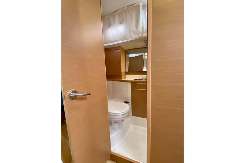 Slide: The Image of Aft Portside Marine Head - 19