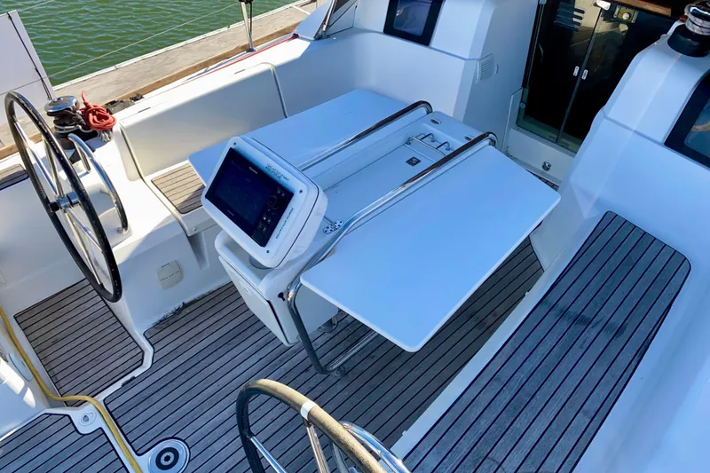 Slide: The Image of Jeanneau Sun Odyssey 389 2020 - 35
