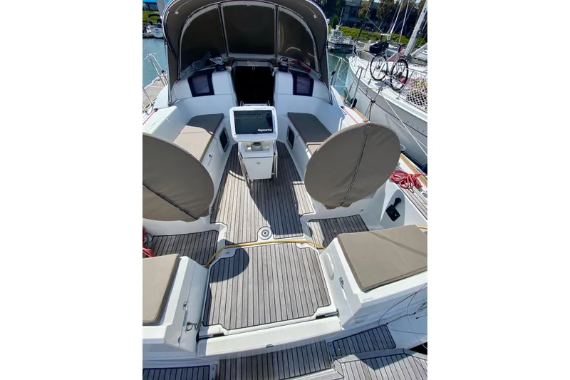 Slide: The Image of Cockpit with Cushions - 45