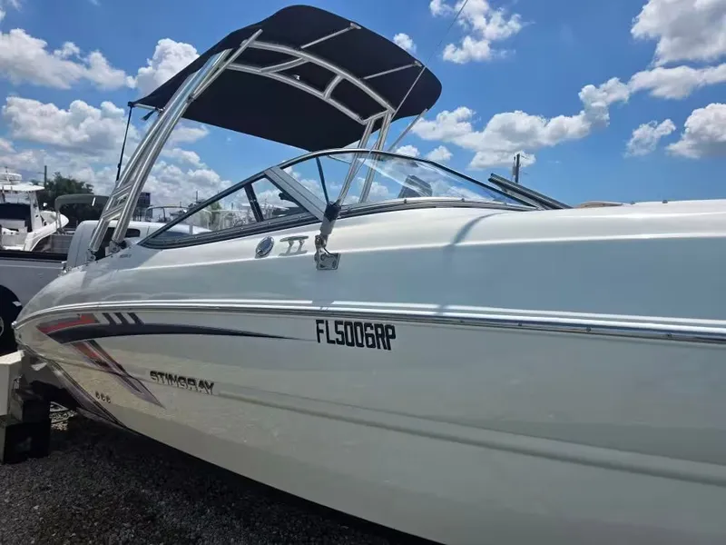 Slide: The Image of Stingray 234 LR 2018 - 2