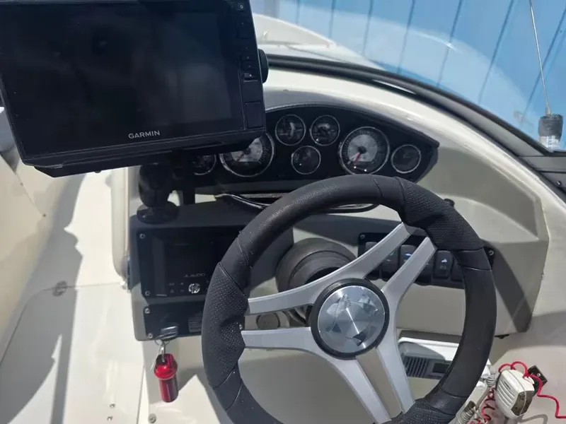 Slide: The Image of Stingray 234 LR 2018 - 8
