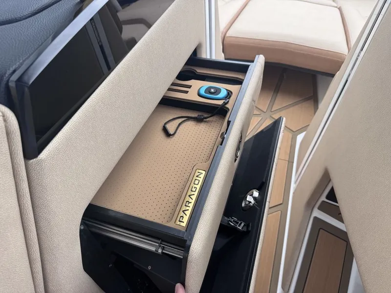 Slide: The Image of Nautique Super Air Nautique G23 Paragon 2026 - 19