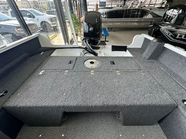 Slide: The Image of Lund 1650 Rebel XL SS 2026 - 7
