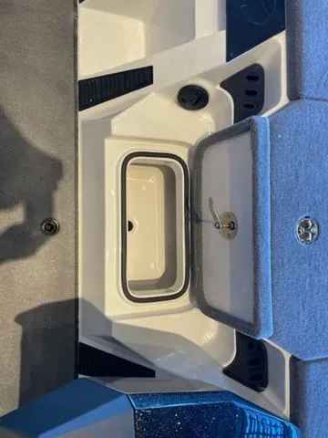 Slide: The Image of Ranger Z519 2024 - 12