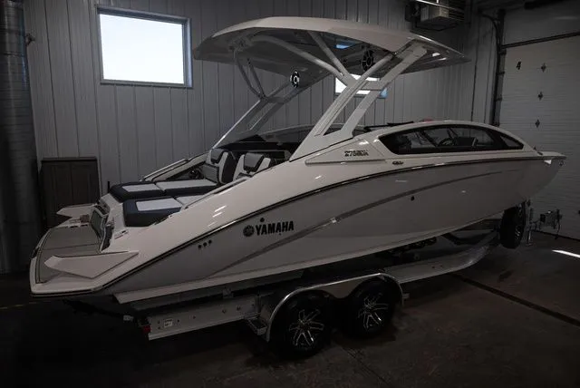 Slide: The Image of Yamaha 275SDX 2023 - 3