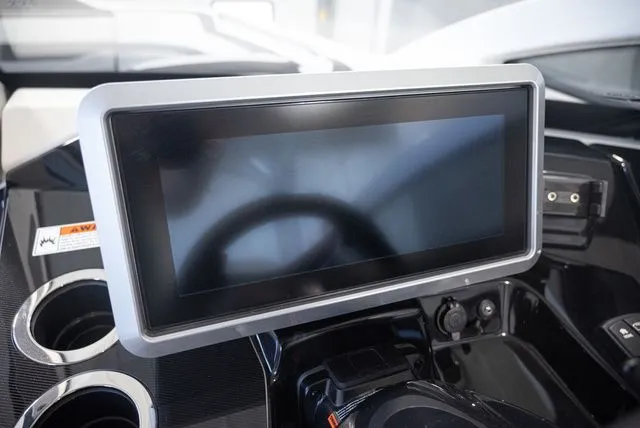 Slide: The Image of Yamaha 275SDX 2023 - 8