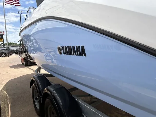 Slide: The Image of Yamaha AR220 2024 - 6