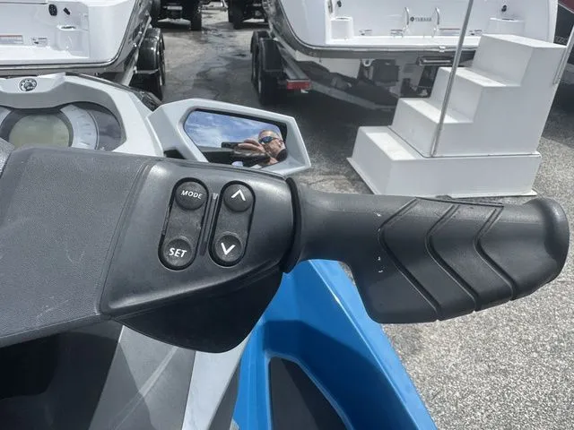 Slide: The Image of Sea-Doo GTI 2019 - 11