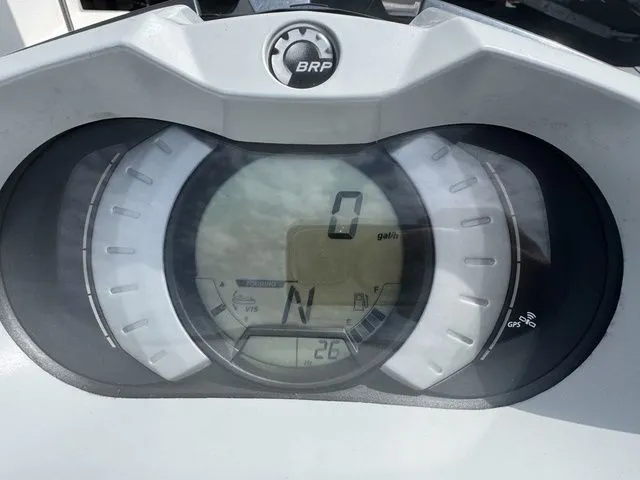 Slide: The Image of Sea-Doo GTI 2019 - 12