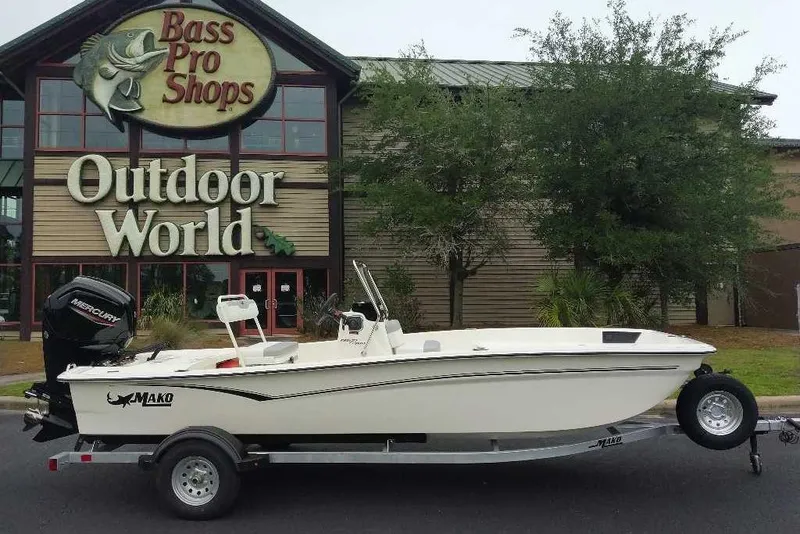 Slide: The Image of Mako Pro Skiff 17 CC 2026 - 10