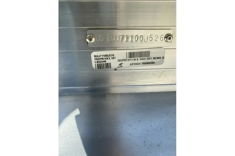 Slide: The Image of Hull identification number on a 2026 Sun Tracker Party Barge 24 XP3. - 13