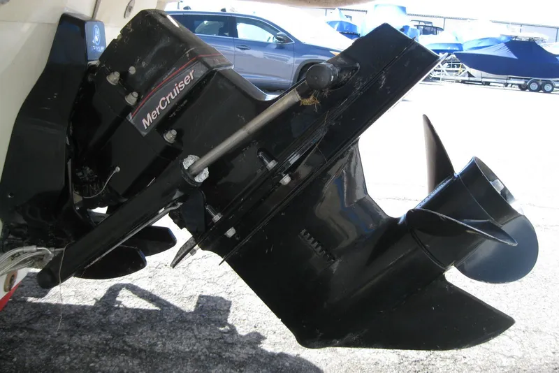 Slide: The Image of 2008 Sea Ray 195 Sport boat with MerCruiser engine, close-up of propeller and drive system. - 8