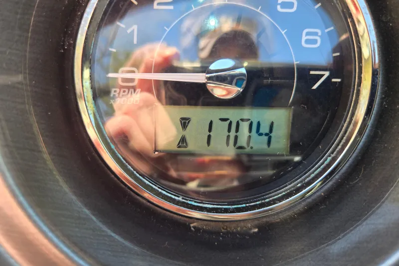 Slide: The Image of Close-up of a 2014 Monterey 214SS Super Sport tachometer displaying 170.4 RPM. - 11