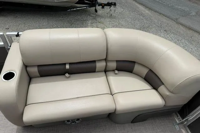 Slide: The Image of Luxurious seating on 2024 Sun Tracker Party Barge 22 RF XP3 pontoon boat. - 10