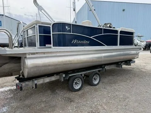 The Image of 2017 Manitou Aurora LE 21 pontoon boat on trailer. - 0