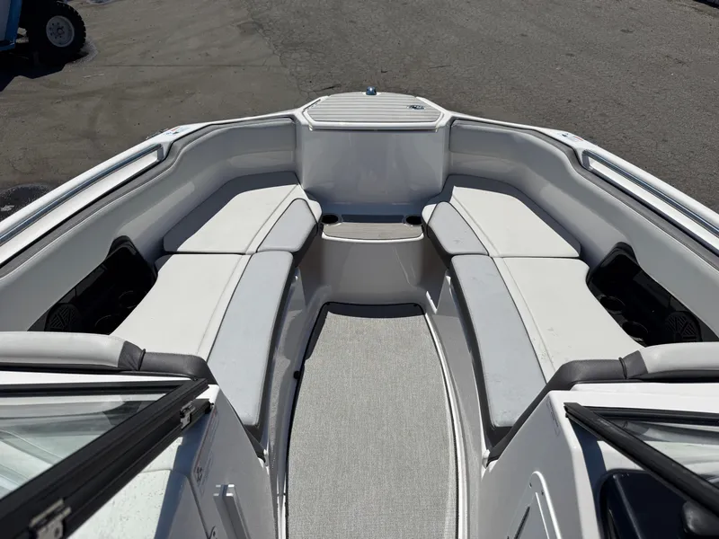 Slide: The Image of Yamaha AR250 2022 - 33