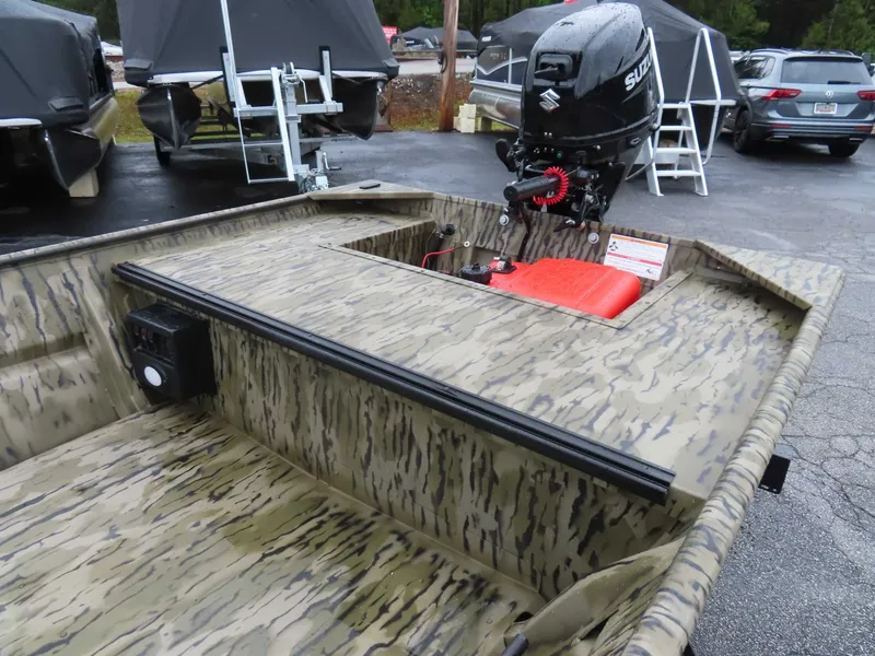 Slide: The Image of SeaArk 1648 Special Suzuki 30 Trailer 2026 - 16