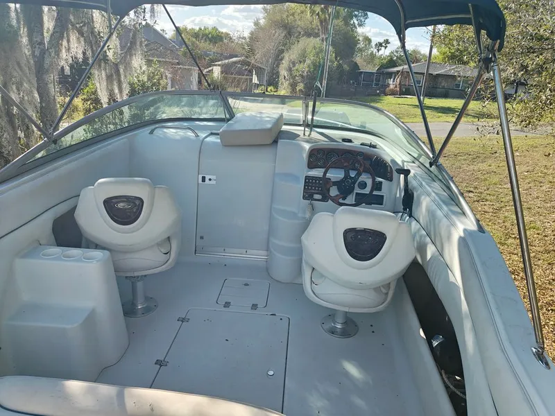 Slide: The Image of Crownline Boats 235 CCR 2005 - 7
