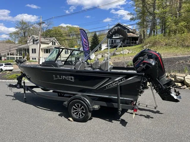 Slide: The Image of Lund 1775 Impact XS Sport 2025 - 14
